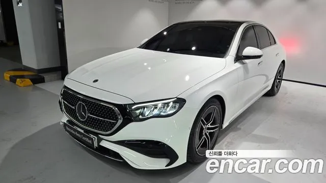 Фотография автомобиля — Mercedes-Benz E-Class
