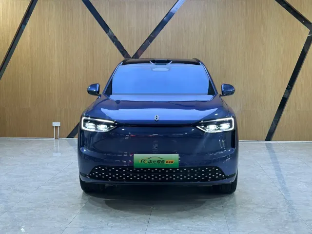 Aito M7 — Фото автомобиля 2