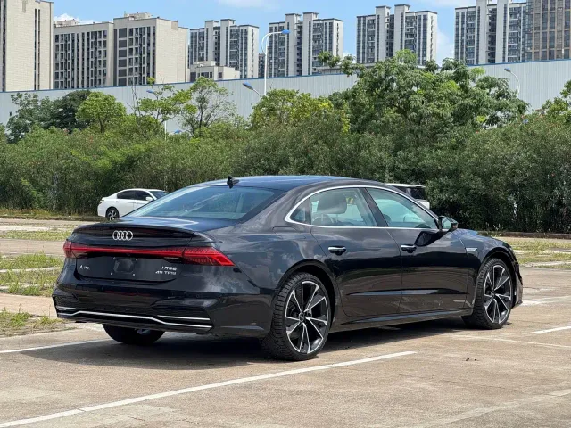 Audi A7L — Фото автомобиля 11