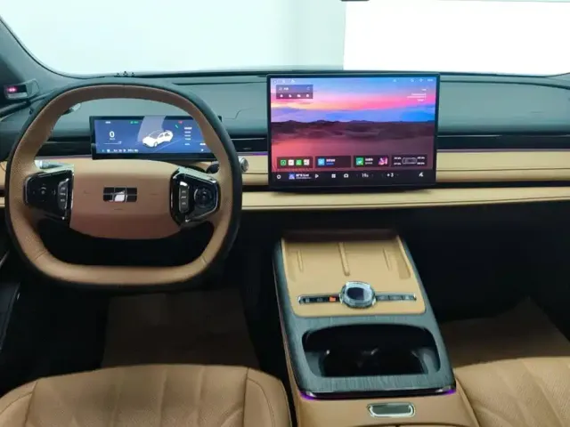 Geely Galaxy Xingyao 8 — Фото автомобиля 12