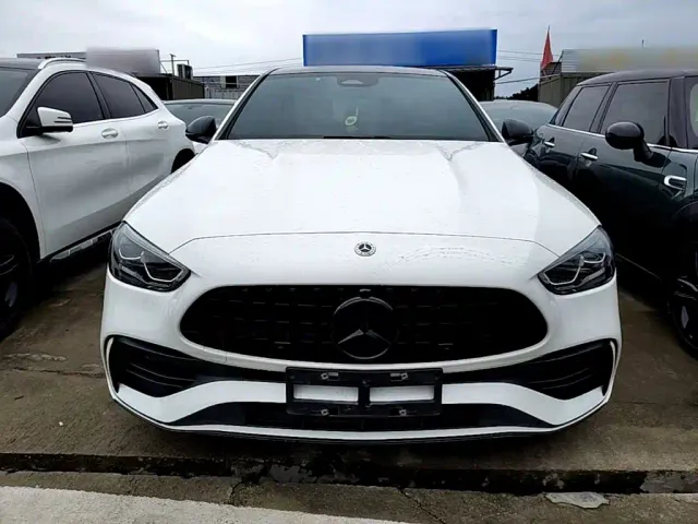 Mercedes-Benz C-Class — Фото автомобиля 2