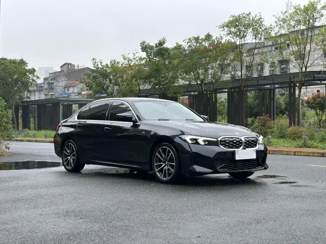 BMW 3 Series — Фото автомобиля 3