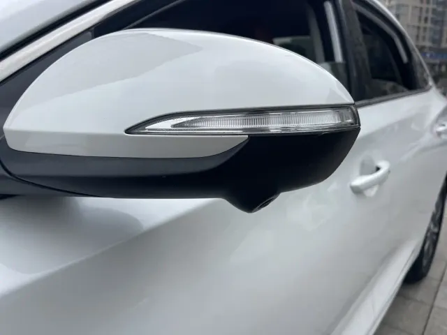 Changan Eado — Фото автомобиля 10
