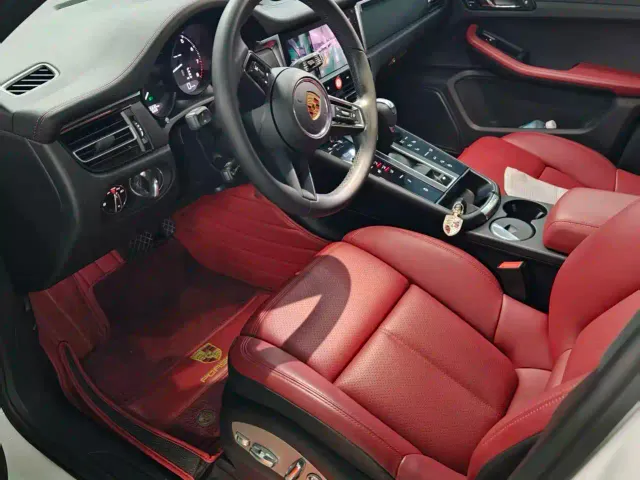 Porsche Macan — Фото автомобиля 9