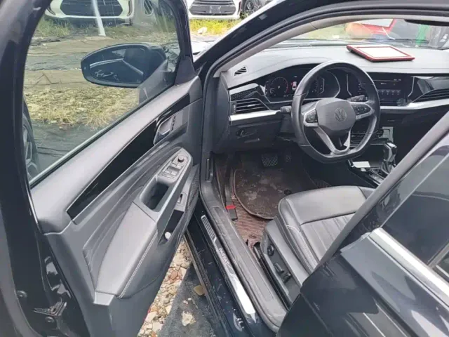 Volkswagen Passat — Фото автомобиля 15