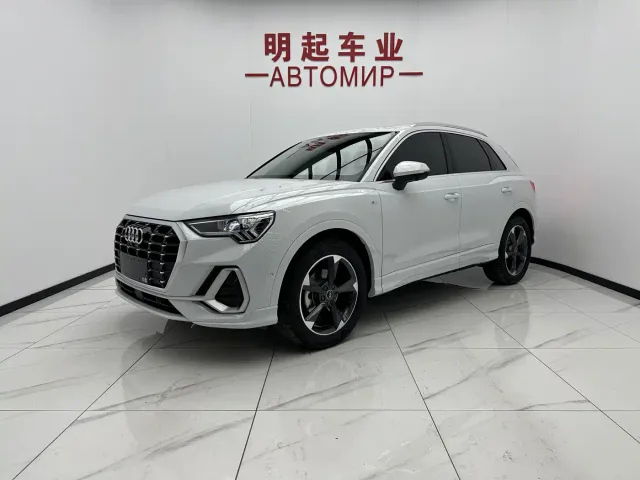 Фотография автомобиля — Audi Q3