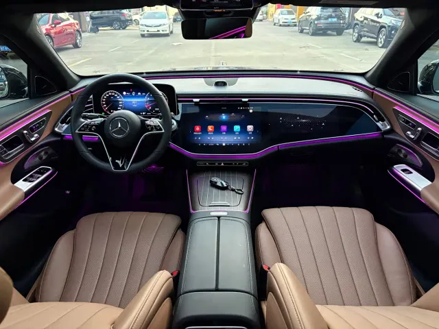 Mercedes-Benz E-Class — Фото автомобиля 11