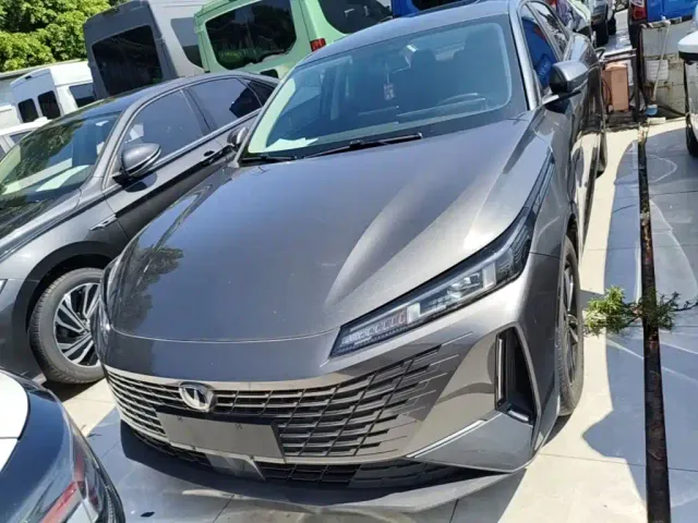 Changan Lamore — Фото автомобиля 2