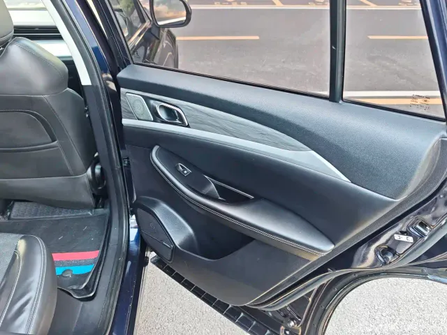 Skyworth Auto Skyworth EV6 — Фото автомобиля 18