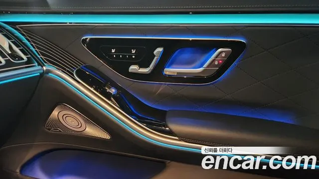 Mercedes-Benz S-Class — Фото автомобиля 16