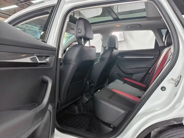 Skoda Karoq — Фото автомобиля 11