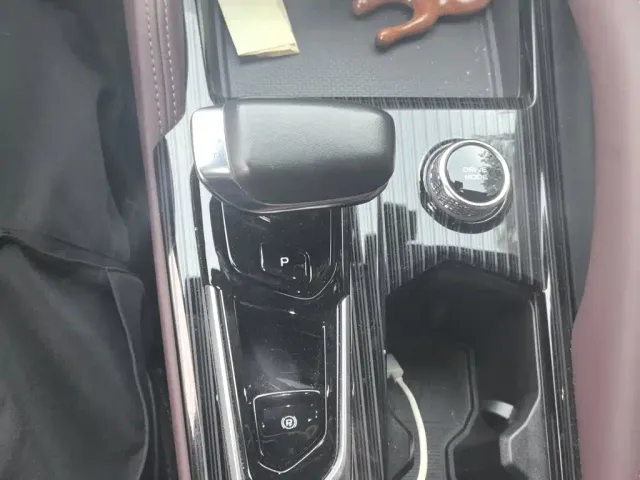 Geely Xingyue L — Фото автомобиля 10