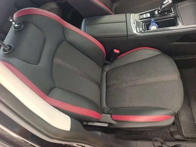 Dongfeng Yixuan MAX — Фото автомобиля 19