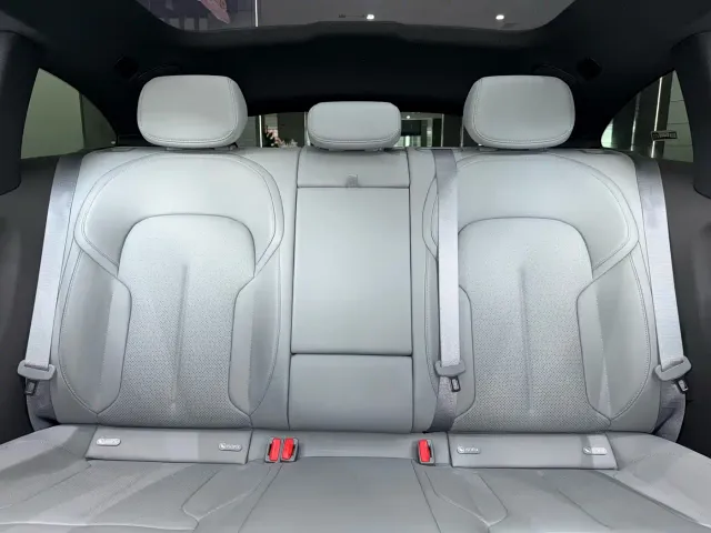 Nio ET5 Touring — Фото автомобиля 6
