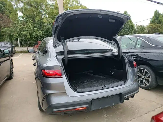 BYD Qin L — Фото автомобиля 14
