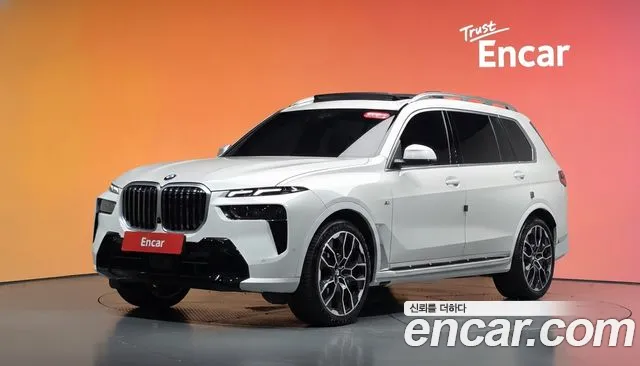 Фотография автомобиля — BMW X7 G07