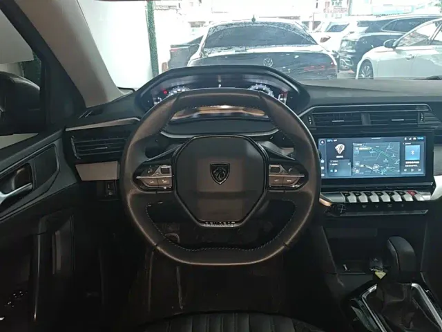 Peugeot 408 — Фото автомобиля 10