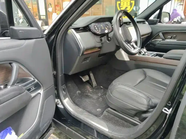 Land Rover Range Rover — Фото автомобиля 13