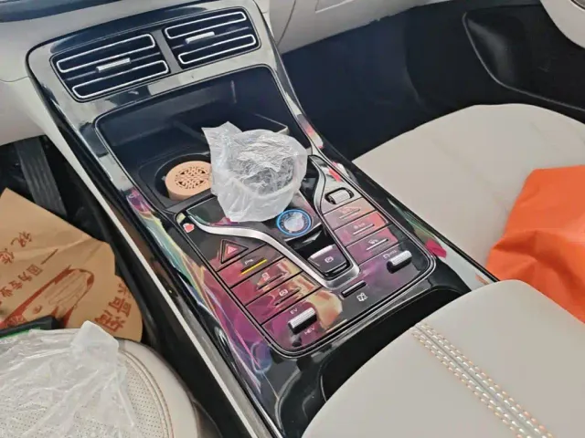BYD Qin PLUS — Фото автомобиля 13