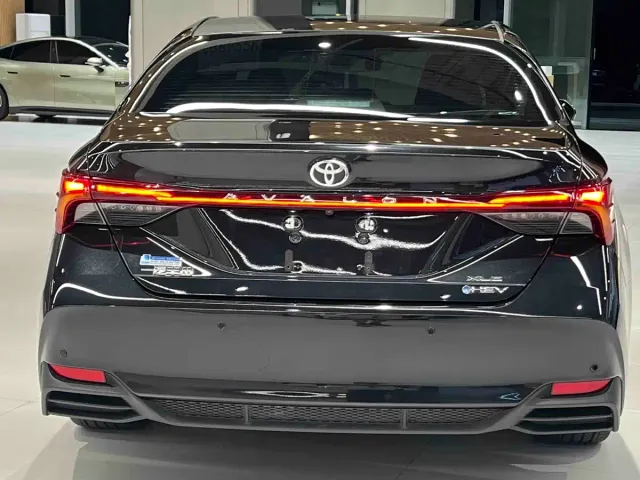 Toyota Avalon — Фото автомобиля 5