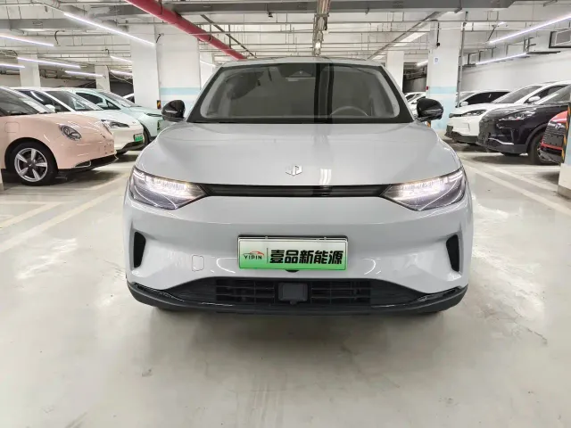 Leapmotor C11 — Фото автомобиля 2