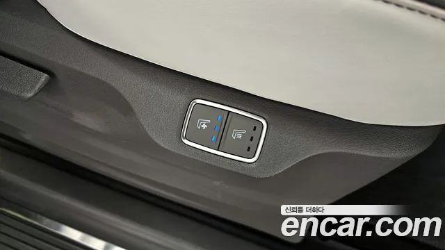 Hyundai Staria Staria 4WD Lounge 9 мест — Фото автомобиля 17