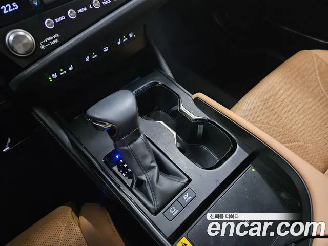 Lexus ES Generation 7 — Фото автомобиля 9