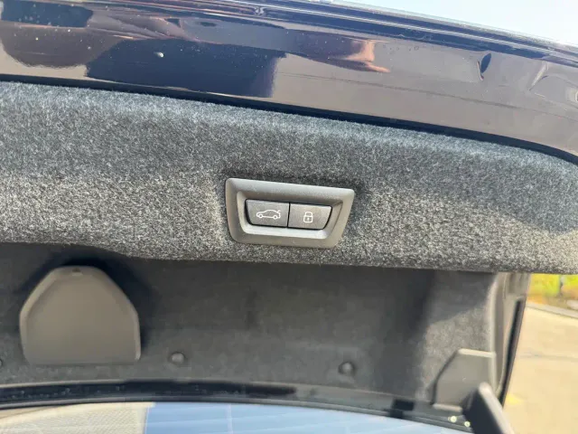 BMW 5 Series — Фото автомобиля 19