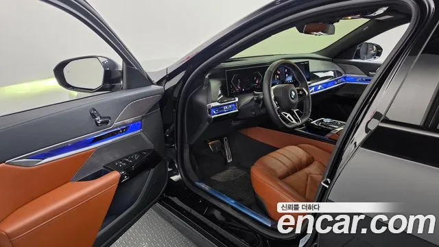 BMW 7 Series G70 — Фото автомобиля 15