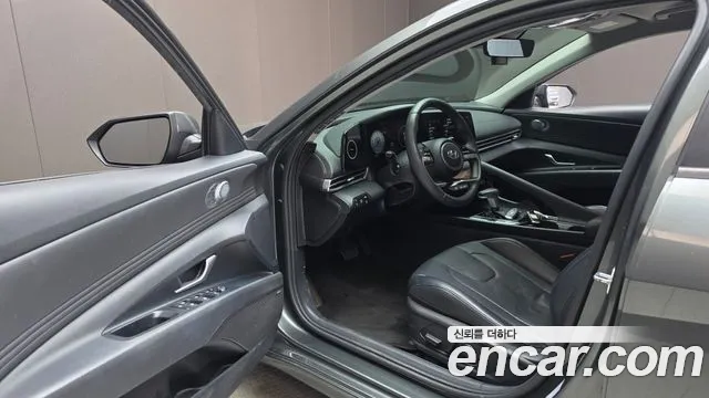 Hyundai Avante CN7 — Фото автомобиля 15