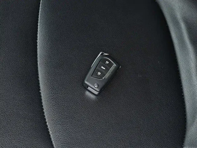 Toyota Corolla — Фото автомобиля 12