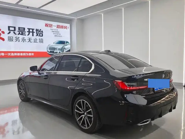 BMW 3 Series — Фото автомобиля 5