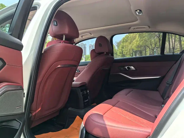 BMW 3 Series — Фото автомобиля 8