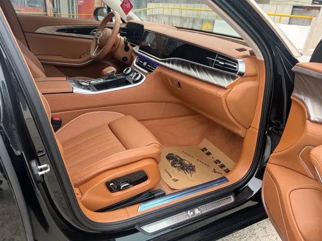 Hongqi H9 — Фото автомобиля 7