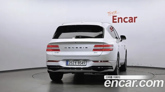 Genesis GV80 — Фото автомобиля 4