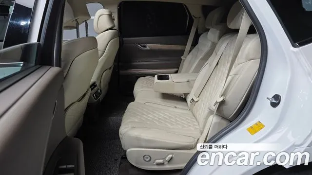 Genesis GV80 — Фото автомобиля 12