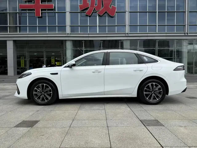 Geely Galaxy A7 — Фото автомобиля 3