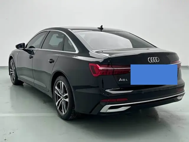 Audi A6L — Фото автомобиля 8