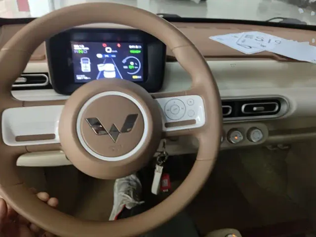 Wuling Hongguang Mini EV — Фото автомобиля 9