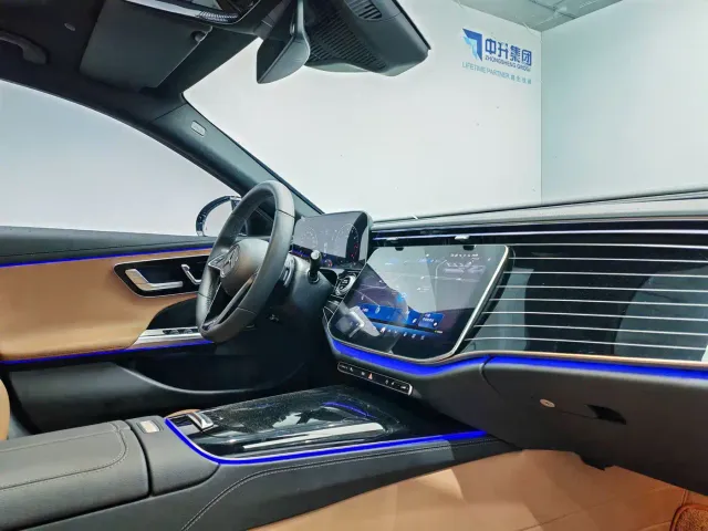Mercedes-Benz E-Class — Фото автомобиля 15