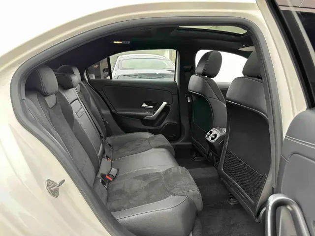 Mercedes-Benz A-Class — Фото автомобиля 5