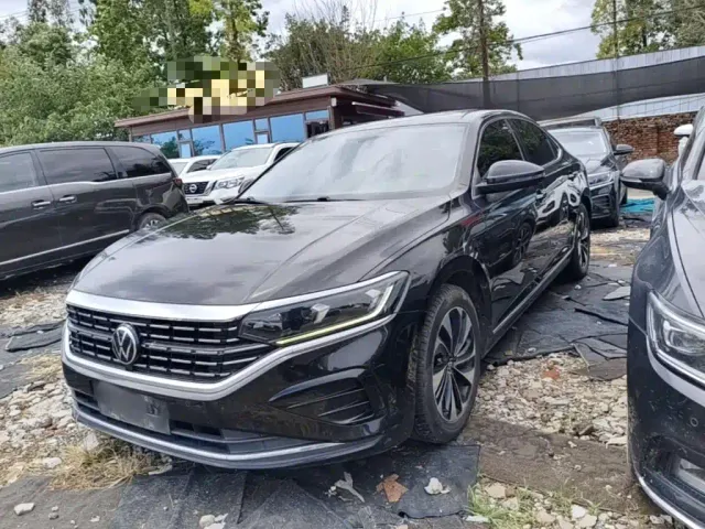 Фотография автомобиля — Volkswagen Passat