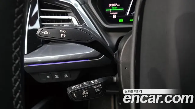 Audi Q4 e-tron F4 — Фото автомобиля 29