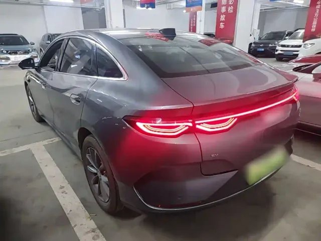 BYD Qin L — Фото автомобиля 4