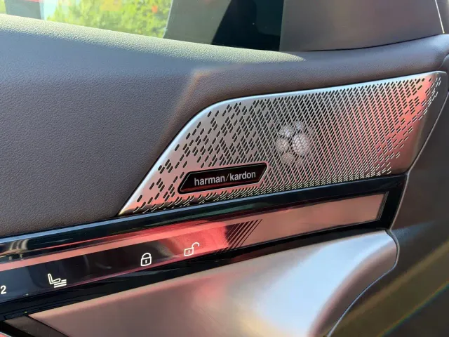 BMW 5 Series — Фото автомобиля 18