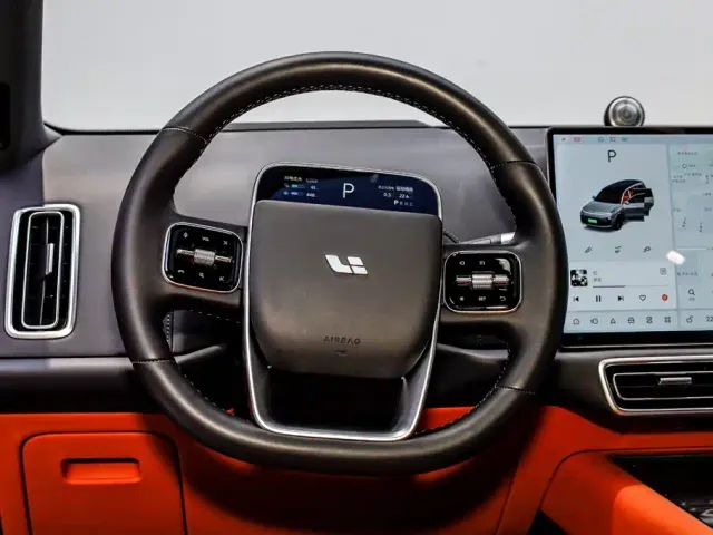 Li Auto L9 — Фото автомобиля 24