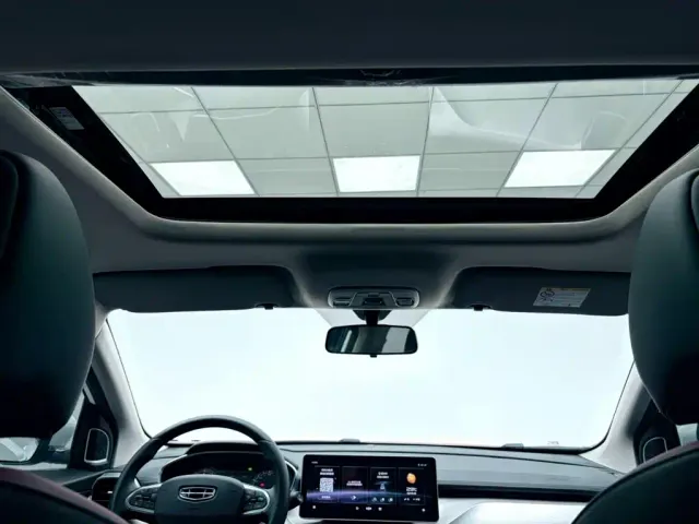 Geely Binyue — Фото автомобиля 17