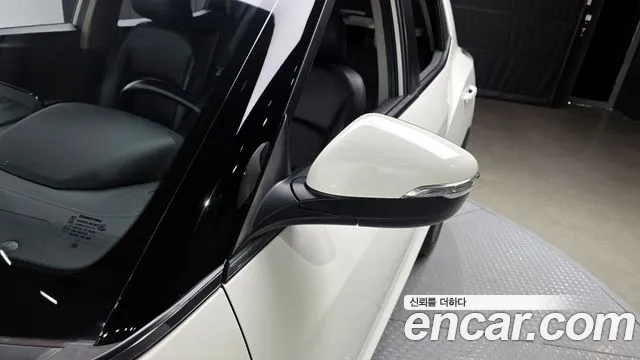 KG_Mobility_Ssangyong TIBOLI Very New Tivoli Бензин 1.5 2WD — Фото автомобиля 30