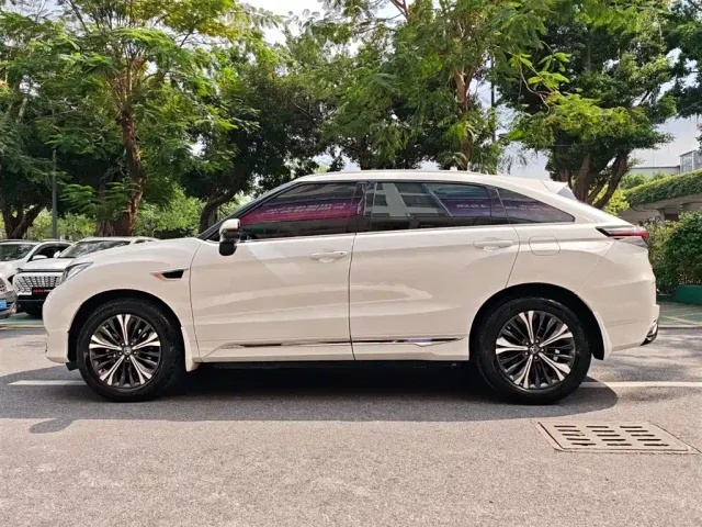 Honda UR-V — Фото автомобиля 8