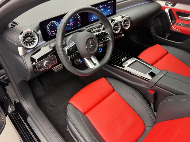 Mercedes-Benz CLA-Class AMG — Фото автомобиля 10